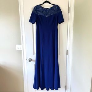 Women’s Short Sleeve Dress Gown in Blue | Size 10